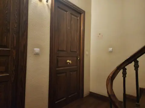 Casa adosada en calle Mayor