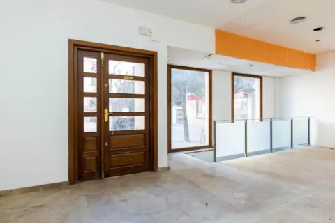 Local comercial en Plaza de España