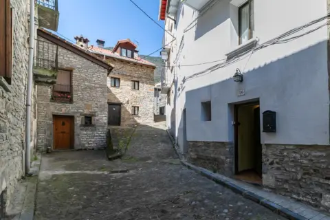Casa en calle Agustina de Aragón, 16