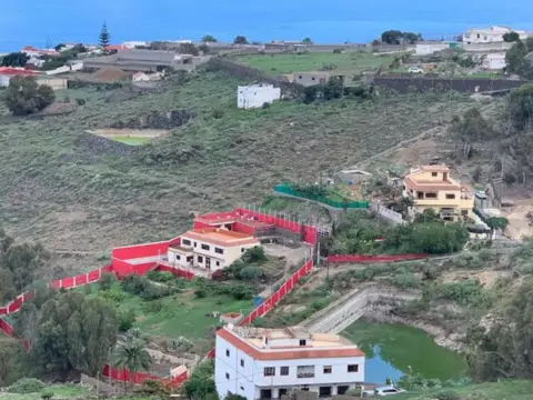 Chalet en Camino Toscales, 2