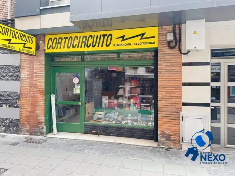 Local comercial en calle del Doctor Aquilino Hurlé, 25