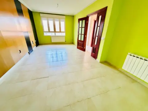 Casa adosada en Camino Viejo de Medina