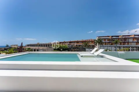 Chalet en calle Tarajal