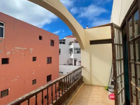 Ático en Avenida Chayofita
