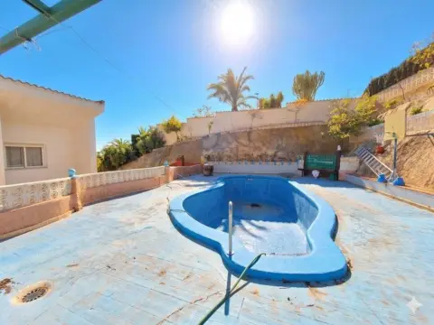 Chalet en calle Mautx