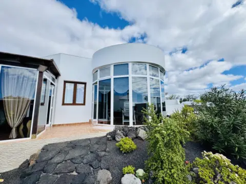 Chalet en calle Vesubio