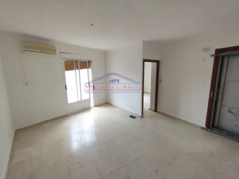 Piso en calle de los Romeros