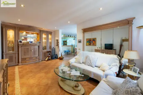 Casa adosada en Carrer de Ramon de Moncada