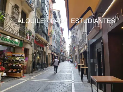 Piso en calle de San Nicolás