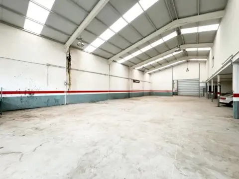 Nave industrial en calle de Isaac Peral, 12
