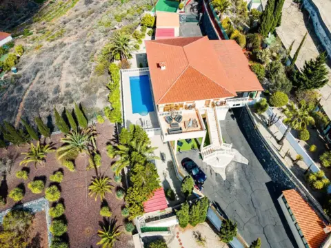 Finca rústica en Guia de Isora