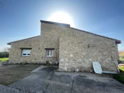 Chalet en Cubillas de Santa Marta