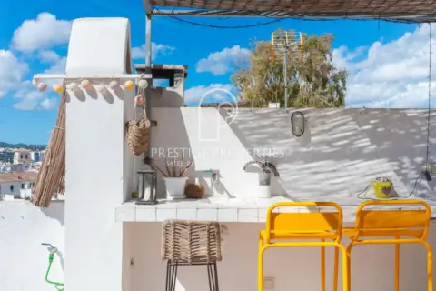 Piso en Dalt Vila-La Marina