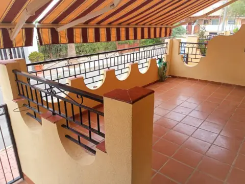 Duplex in Puebla de Soto