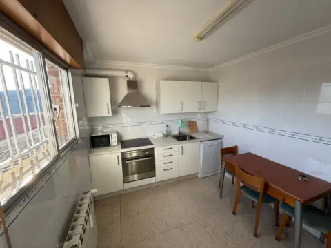 Piso en calle del Monasterio de Carracedo