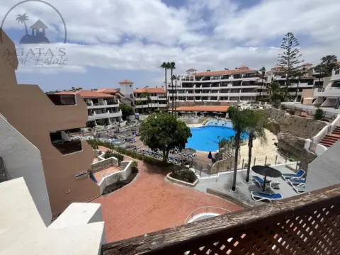 Piso en Avenida J.M. Galván Bello