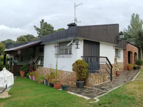 Chalet en calle de Uruguay
