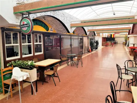 Local comercial en Avenida de Alemania