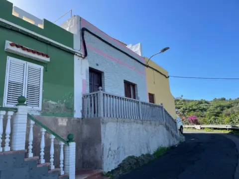Casa en calle Antonio González, 50