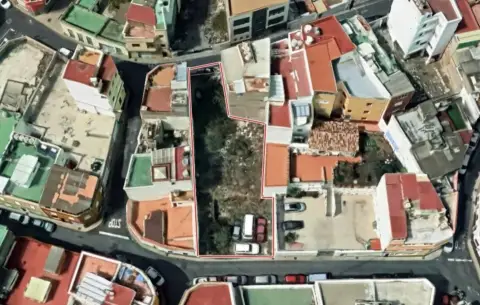 Terreno en calle de la Pasión, 28