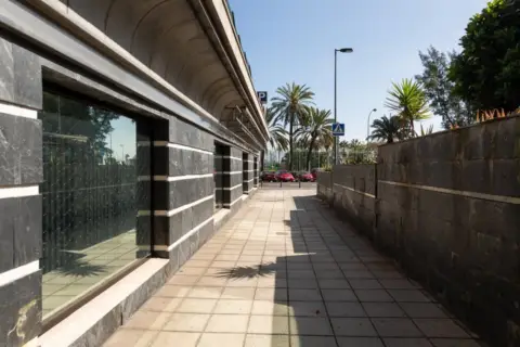 Oficina en calle León y Castillo