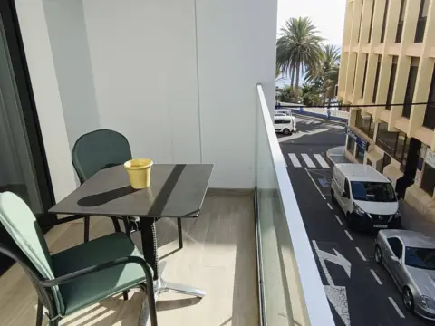 Apartamento en calle Miguel Marrero Rguez