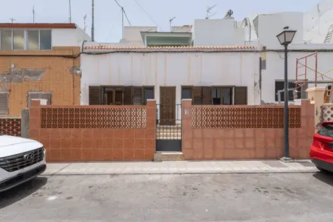 Casa en calle Diego Zurita, 7