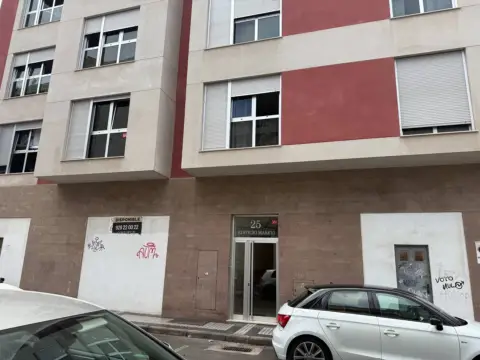 Local comercial en Arenales - Lugo - Avda Marítima