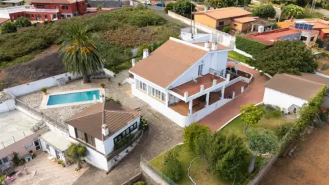 Chalet en calle Peñafiel