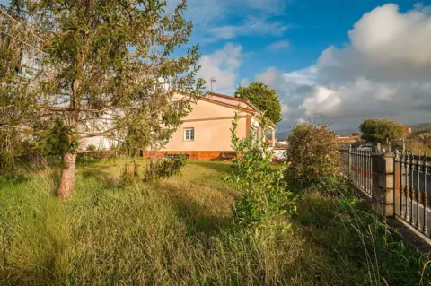Chalet en calle Tabueiros-Sisan