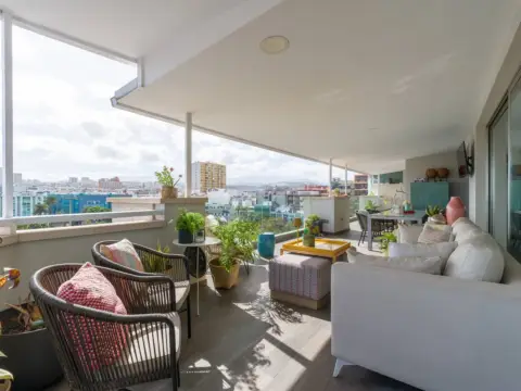 Ático en Santa Catalina - Canteras