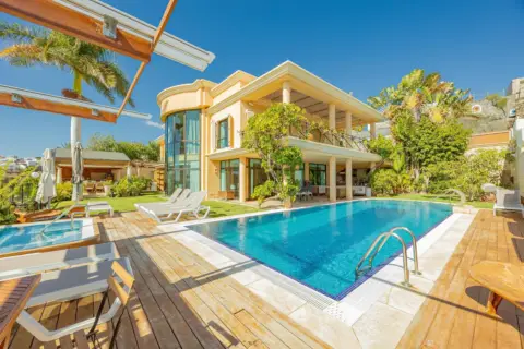 Chalet en calle del Ficus, 3