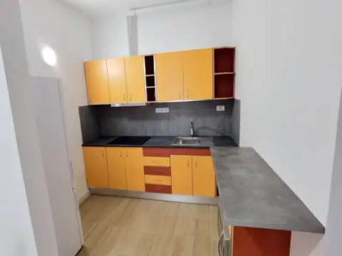 Piso en calle Bernardino Valle y Gracia, 30