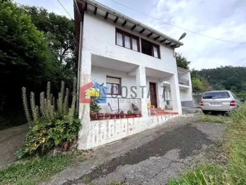 Chalet en Barrio de la Iglesia