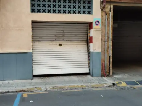 Garaje en calle Francesc Bonjonch, nº 7