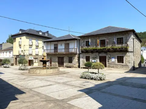 Chalet en calle de la Iglesia, 17