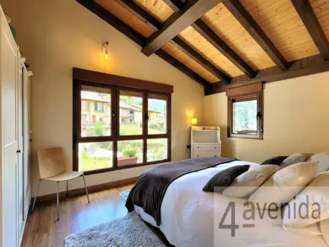 Chalet en calle Caleao