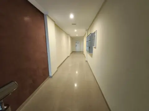 Piso en calle Tierno Galván, 11