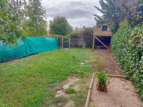 Casa adosada en calle de Pablo Picasso