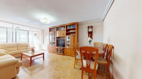 Piso en calle de Mauricio Legendre