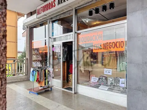 Local comercial en Avenida de Galtzaraborda