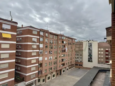 Piso en Avenida de Pérez Galdós