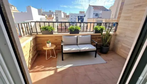 Piso en calle de Antonio Machado