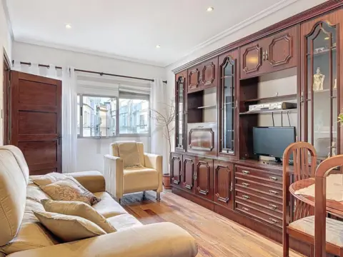 Piso en calle de la Gloria