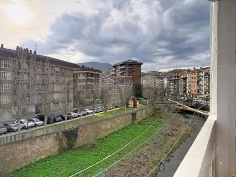 Piso en calle de Santa Klara