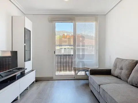 Piso en Plaza de Bazkardo