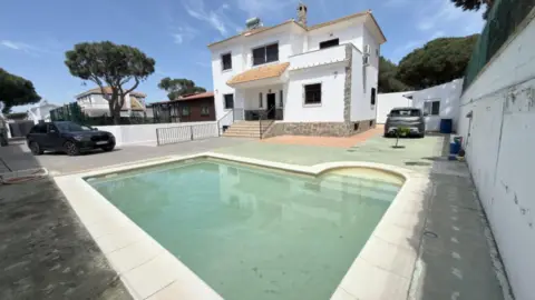 Casa pareada en Urbanizacion Ciparsa Dunamar