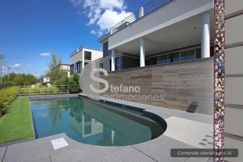 Chalet en Malaga Este, Villa Con Amplitud, Rincon - Cala del Moral