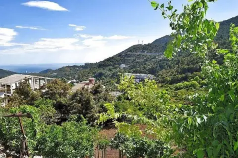 Terreno en Ojen Pueblo