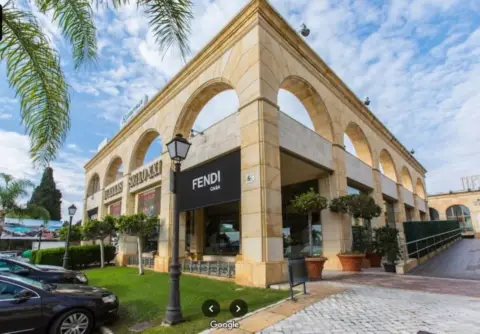 Local comercial en Marbella